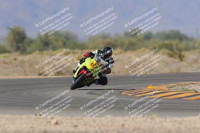 media/Oct-08-2023-CVMA (Sun) [[dbfe88ae3c]]/Race 11 500 Supersport-350 Supersport/